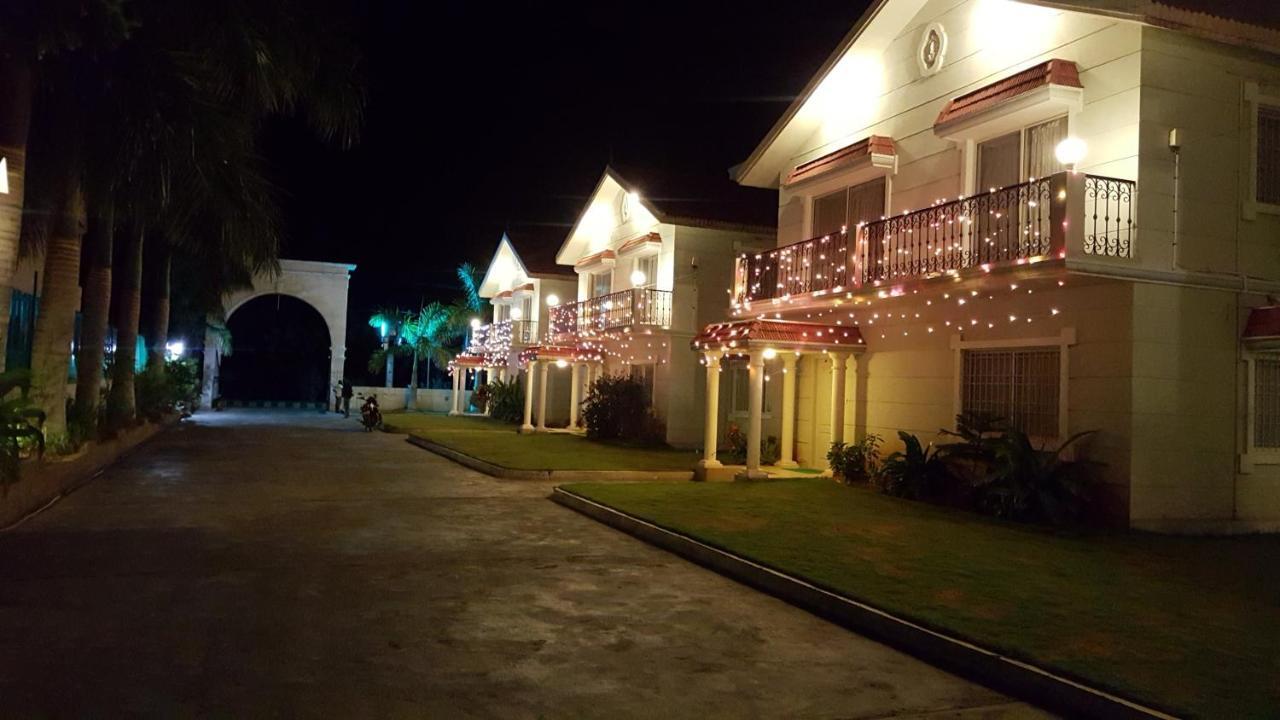 Sai Maa Resort And Convention Centre Puttaparthi Extérieur photo